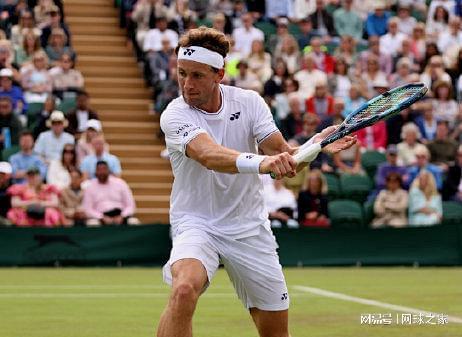 公众人物拥 公众人物拥