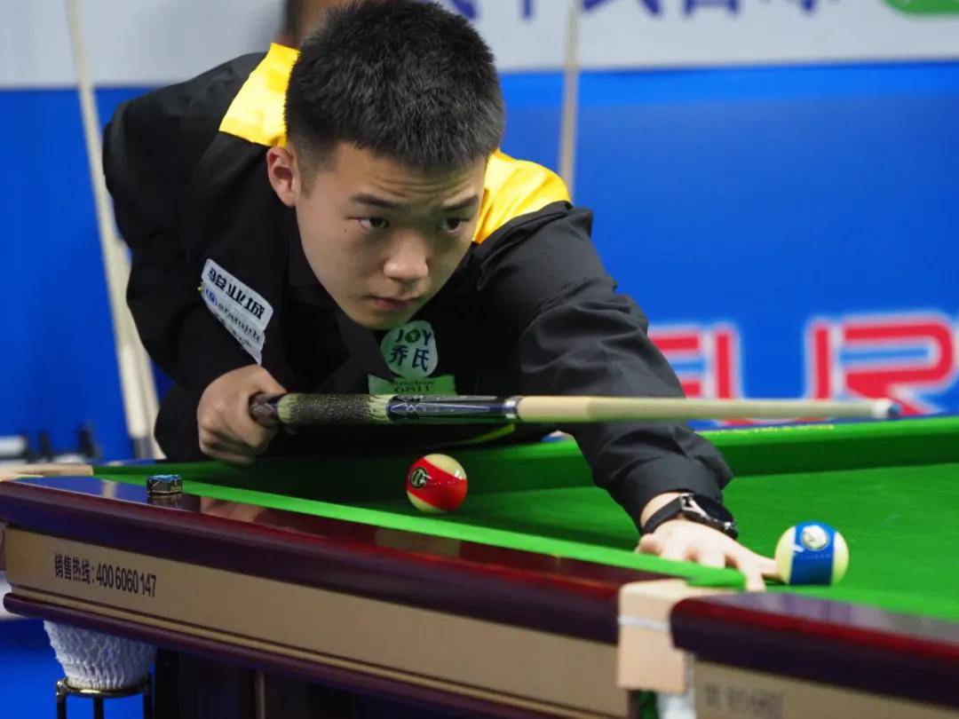 杯的激烈对 杯的激烈对