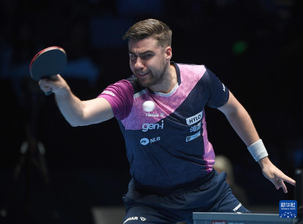 保持积极的 保持积极的